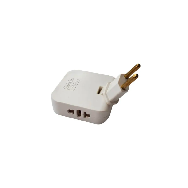 Adaptador de corriente: 4 en 1 (2x 230V + 2x USB)